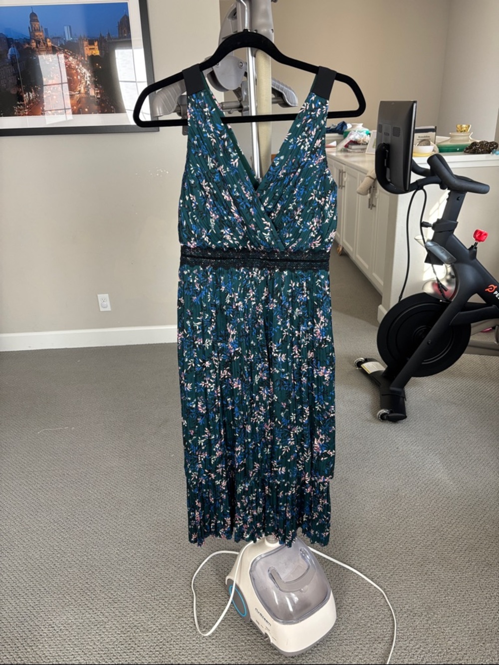 Banana Republic Teal Floral V-Neck Pleated Midi Dress
